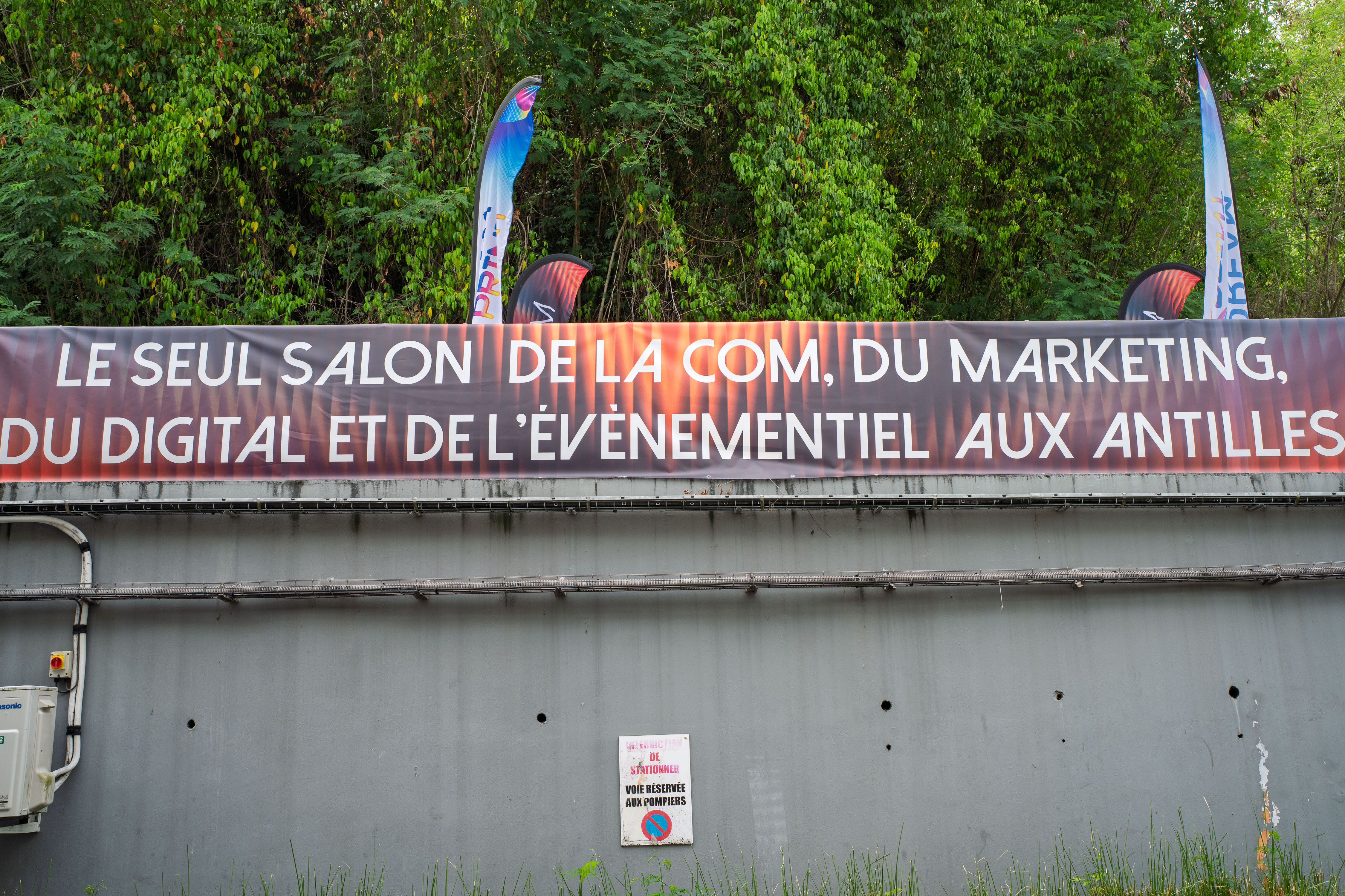 Vue du salon MarketCom Martinique 2026